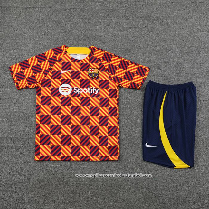 Fato de Treino
 Barcelona 2023-2024 Manga Curta
 Amarelo
 - Calcas Curta
